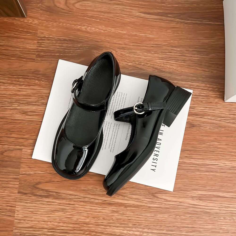 Designer Mary Jane 2025 Spring Campus Style JK Uniform Leather for Petite Women Height Increasing Single Shoes Slimming