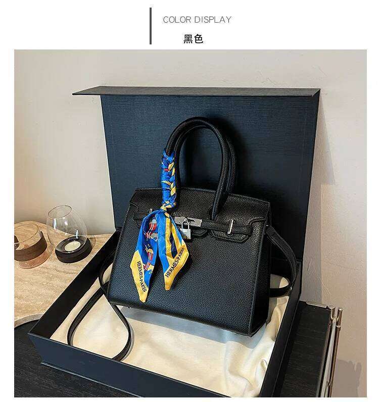 Women's Vintage Shoulder Bag - Oversized Messenger Purse, Fashionable Retro Design & Unique Color Blend