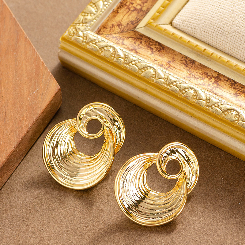 Fashion Simple Geometric Twisted Texture Earrings for Women High-end Versatile Non-fading Sier Needle Ear Jewelry