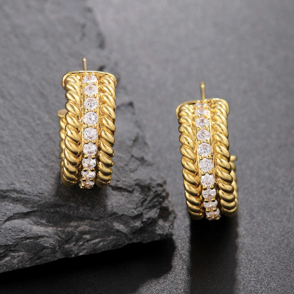 Vacuum Electroplating Gold Plated Korean Style C-shaped Hoop Twisted Steel Peptide Round casual Earrings for Women