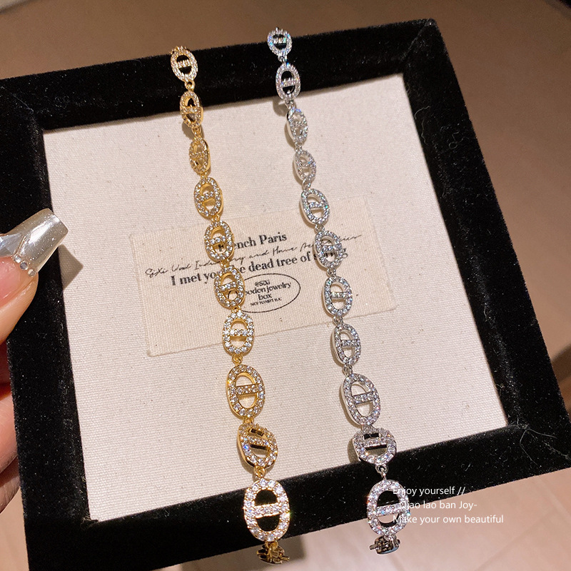 Silver Tone Link Bracelet Pave Crystal Accents Chic Daily Jewelry And Gift For Her High Quality And Stylish Jewelry