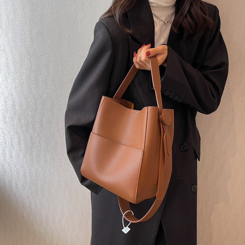 Free shipping designer bags for womens Shoulder bags brown black grey Versatile and minimalist wide shoulder bucket bag single shoulder crossbody bag