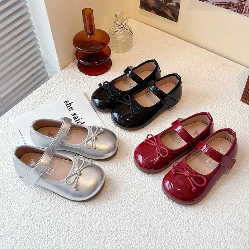 Little Girl Leather Shoes Spring Autumn Simple Bowtie Children Princess Shoes 2025 Trend Versatile Kid Casual Fashion Flat Shoes XJ250724