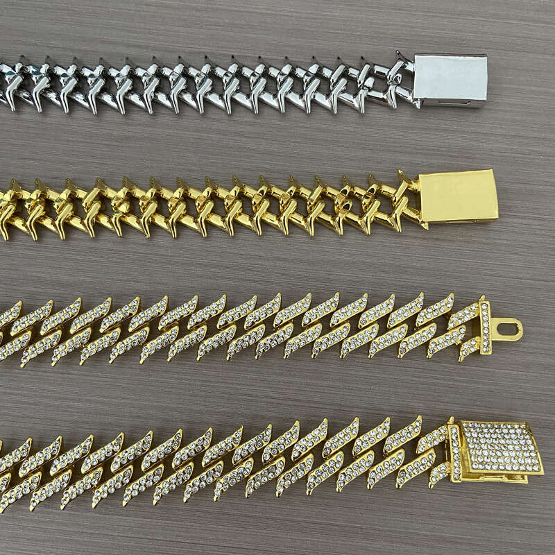 New Full Dia Thorn Cuban Chain High-Quality Design Sense Spike 18mm Box Clasp Alloy Hip-Hop Necklace