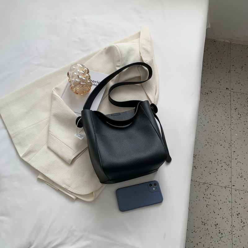 Free shipping designer bags for womens Shoulder bags brown black grey Versatile and minimalist wide shoulder bucket bag single shoulder crossbody bag