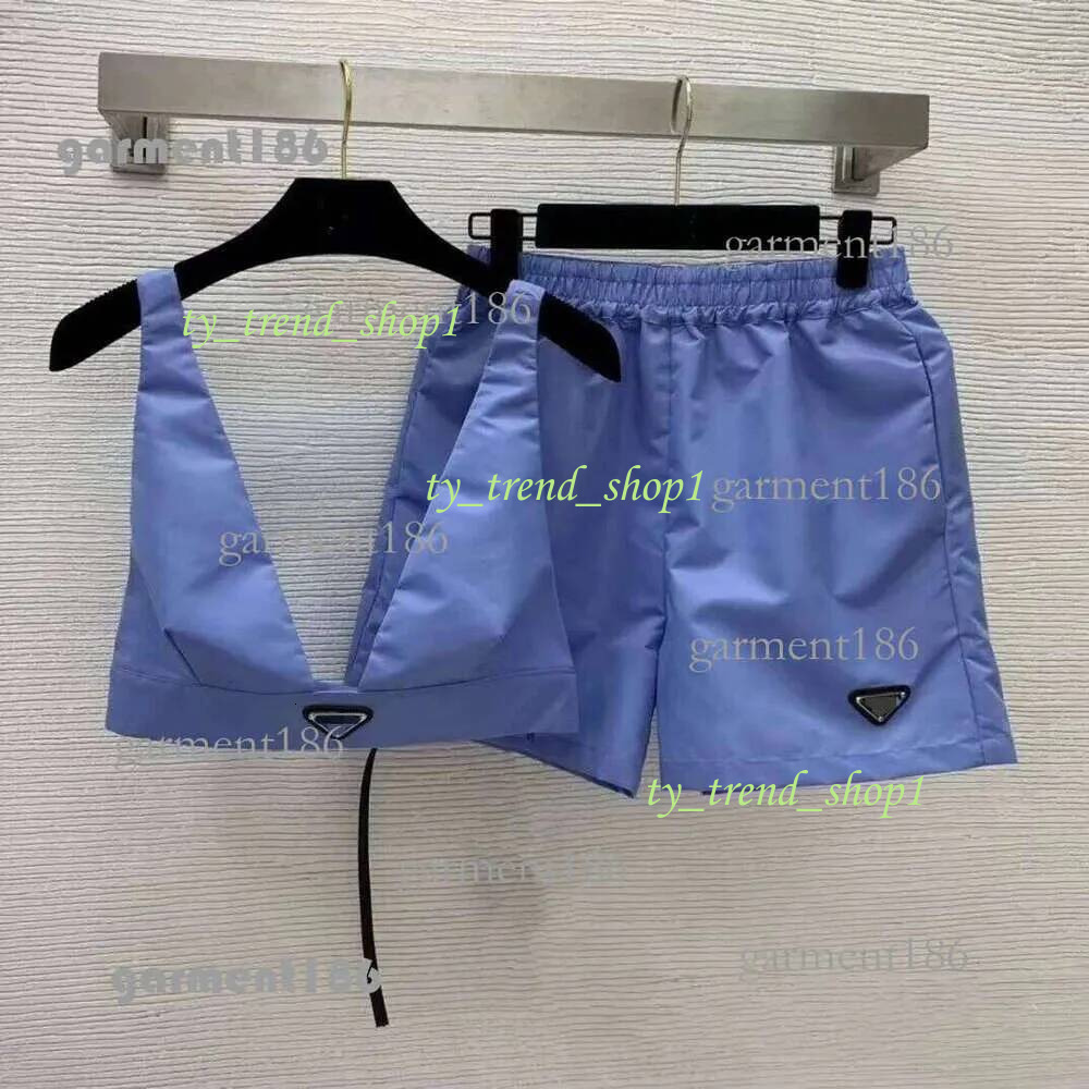 Women's Sports Bra Top and Matching Shorts for Summer Wear Casual Fashionable Two-Piece Outfit 09b