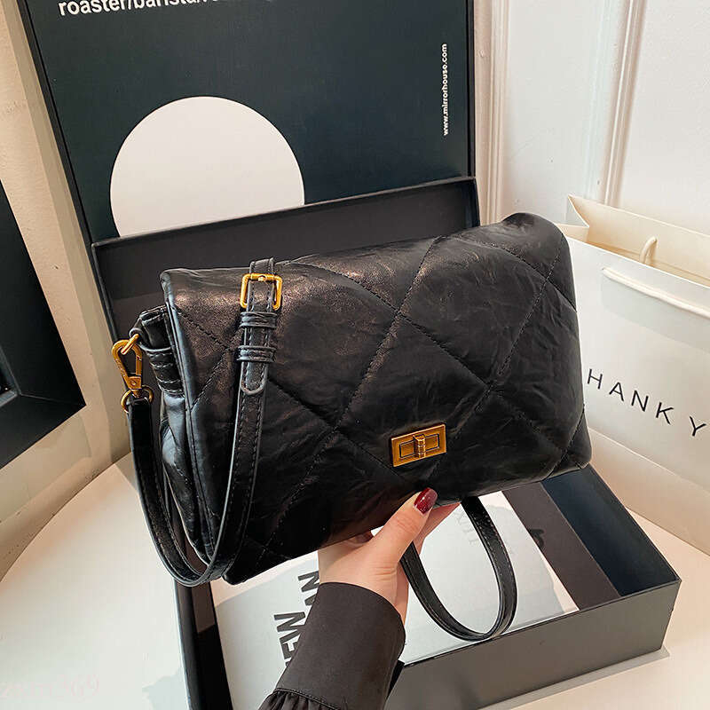 New Embroidery Burst Pattern Single Shoulder Fashion Versatile High-end Crossbody Bag for Women Daily Commute