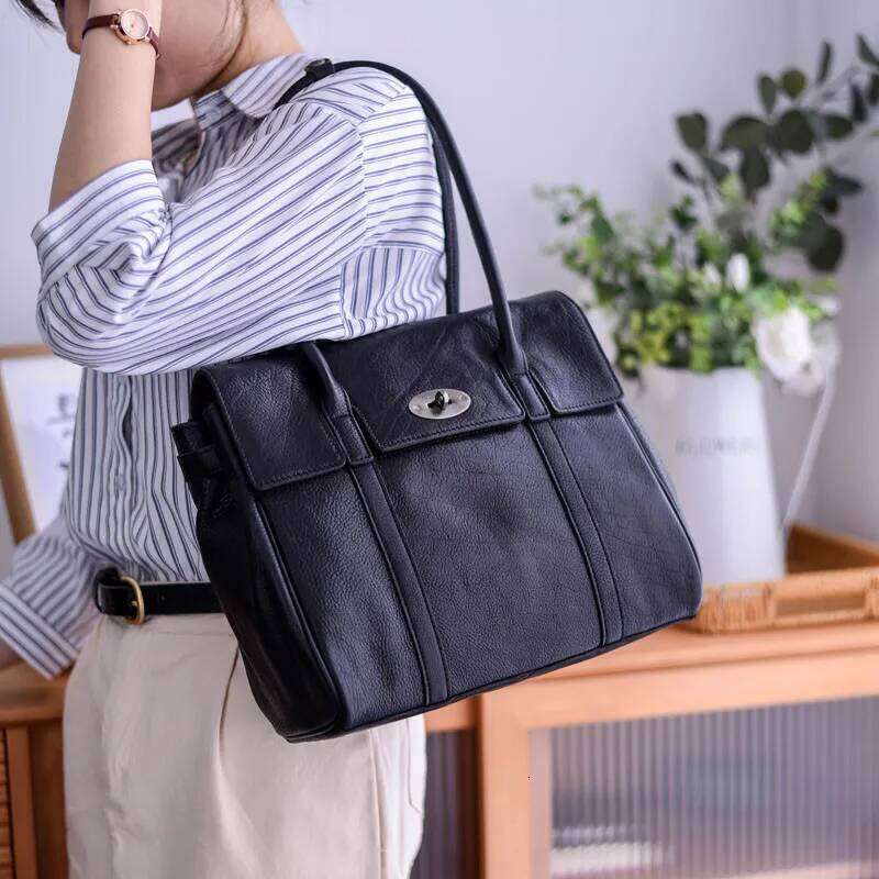 Business Casual Designers Handmade Genuine Leather Women's Shoulder Bag Fashion Outdoor Travel Work Real Cowhide Female Handbag