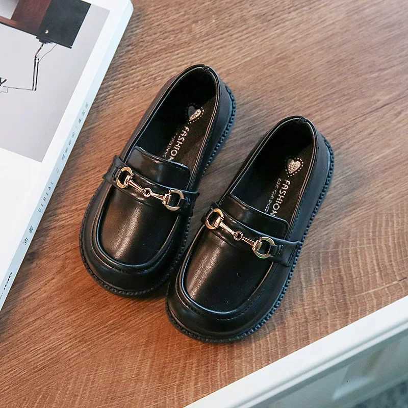 2024 Spring New Girls British Boys Leather Shoes Children Soft Mary Janes Metal Kids Fashion Casual Solid Black Slip-on Loafers XJ250724