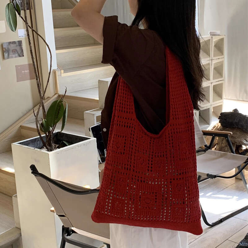 2025 New Knitted Shoulder for Women Casual Commuting Hollow Out Bag Large Capacity Woven Handbag