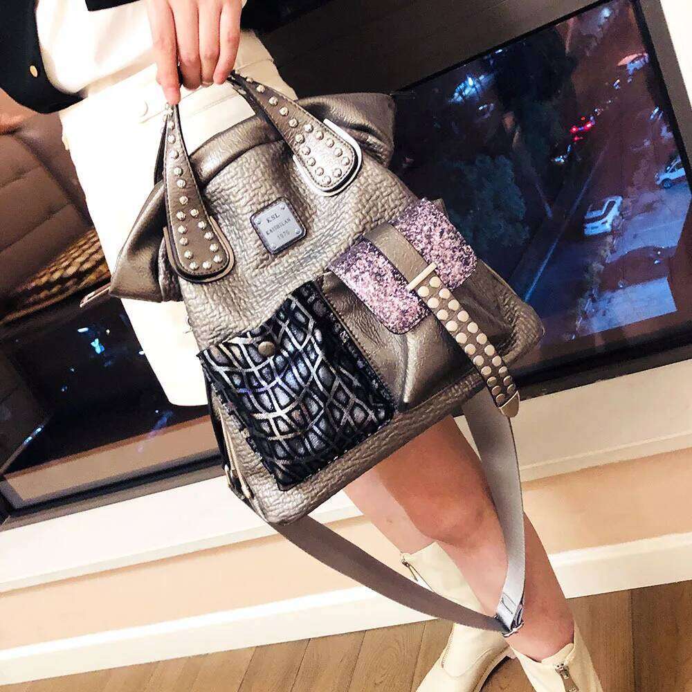Women Fashion Genuine Leather Large Capacity Handbags New Oversized Rivet Work Sier Shoulder Bags Woman Brand Tote