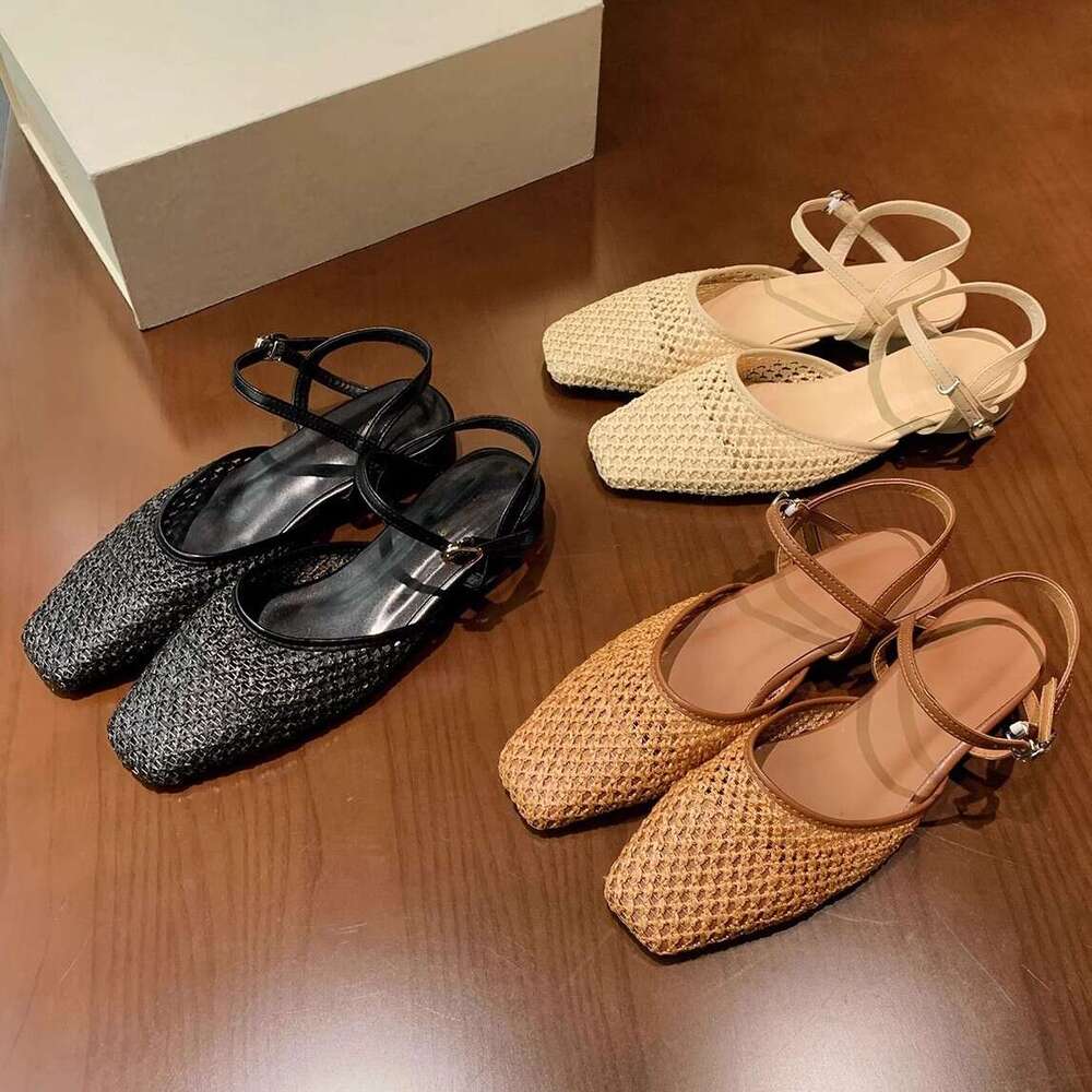 Designer French Hollow Woven Design Niche Single Shoes Summer Outdoor Closed-Toe Backless Sandals for Women