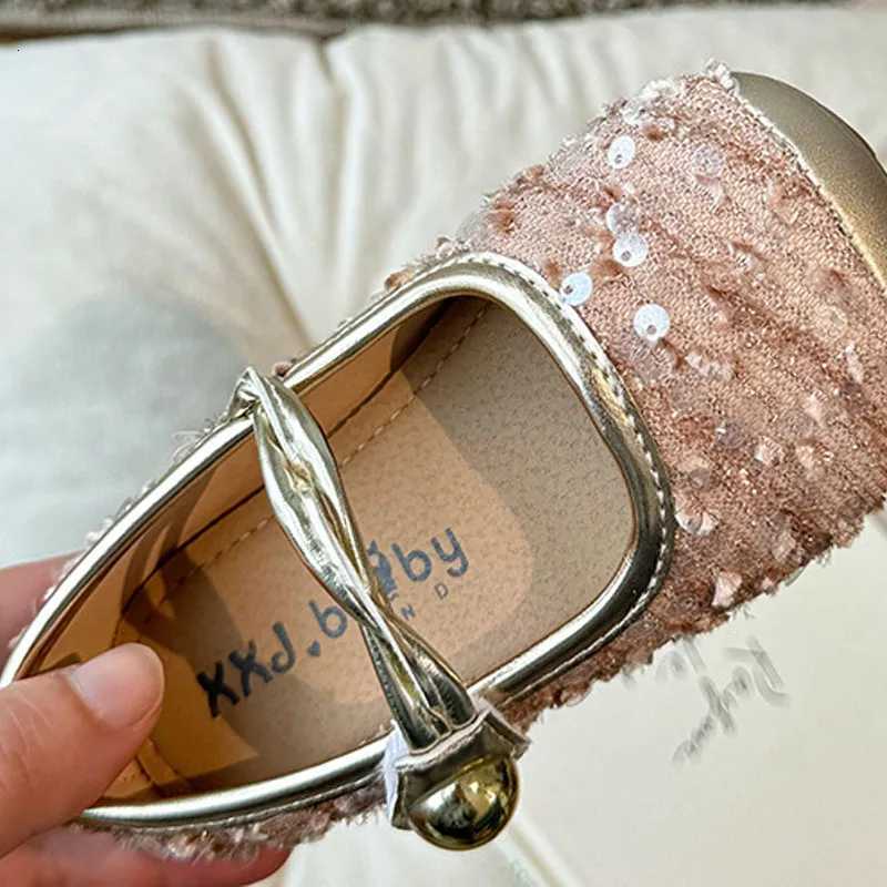 2025 Girls Princess Shoes Childrens Fashion Bling Glitter Kids Shoe Baby Girls Par Student Flat Leather Shoes Child I05139 XJ250724