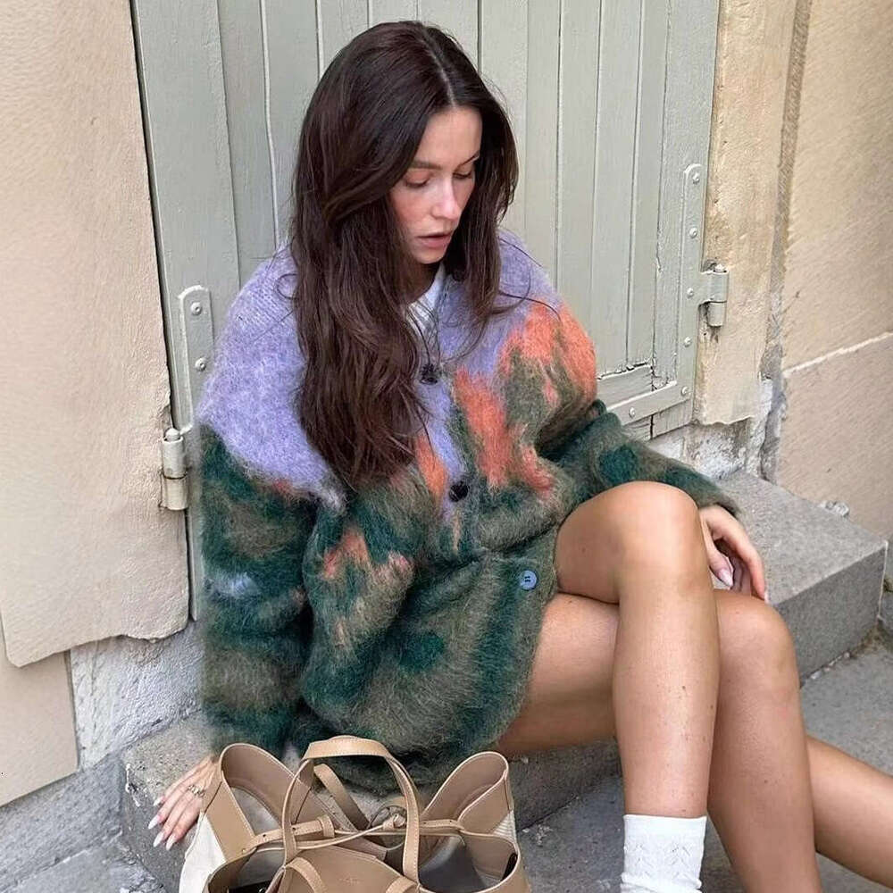 TRAFZAINS Autumn Winter Style Landscape Pattern Long Sleeve V-Neck Loose Knitted Coat Jacket B5