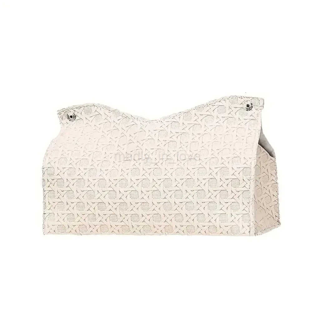 PU leather tissue box decorative napkin holder with buttons suitable for living rooms bedrooms and bathrooms. M250724