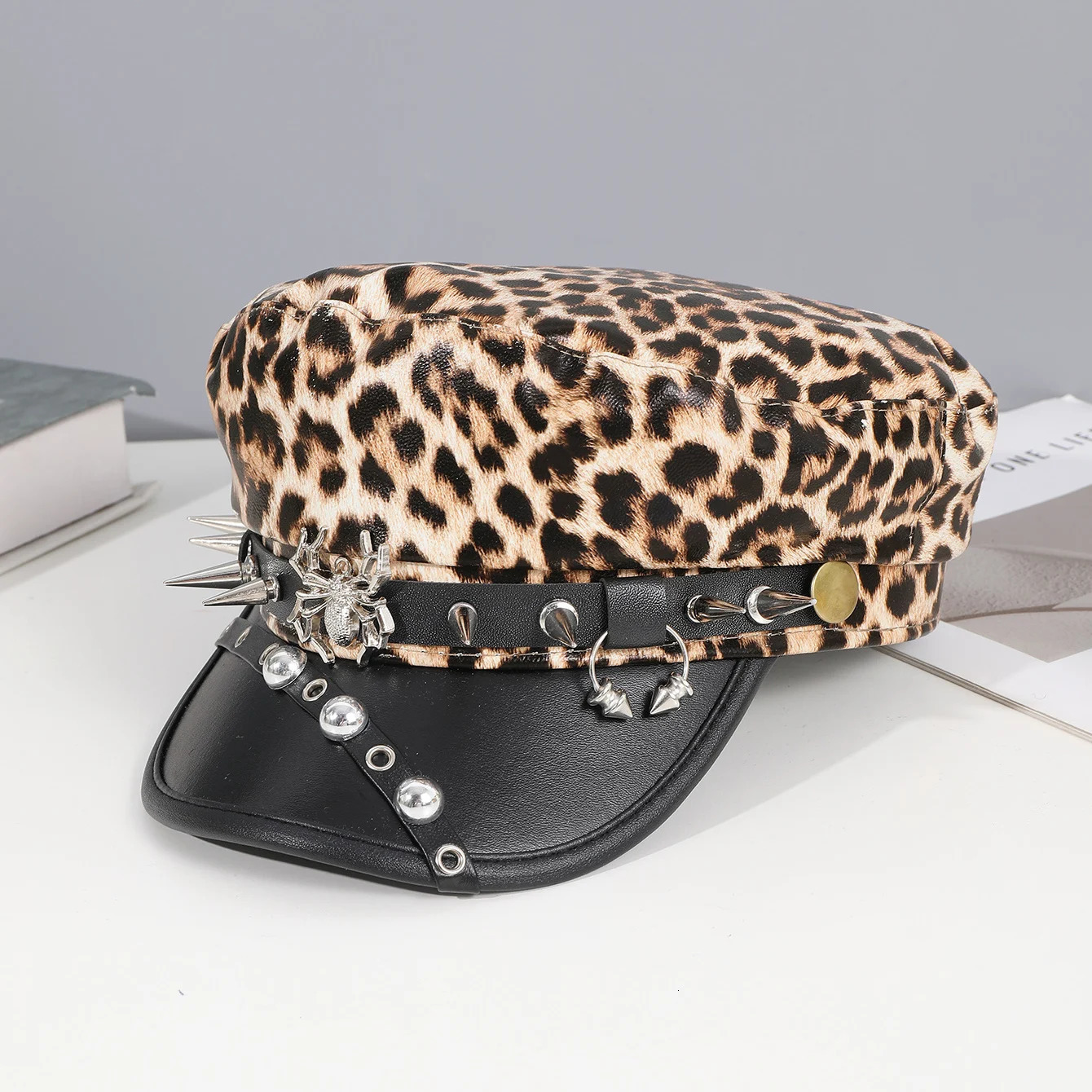 Sweet cool Spice Girl style riveted spider hoop PU leather sboy hat Y2K fashion trend shopping face small beret 250723