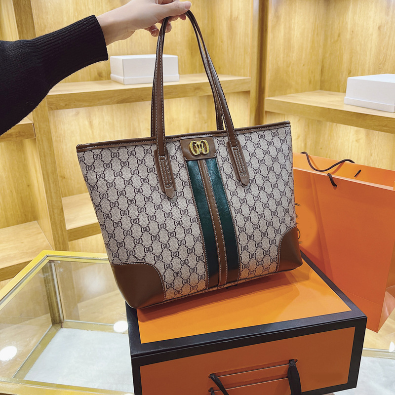 free shipping Large capacity fashion bag Tote bag It convenient for mom to take their children out Printed single shoulder handbag versatile and hig-h