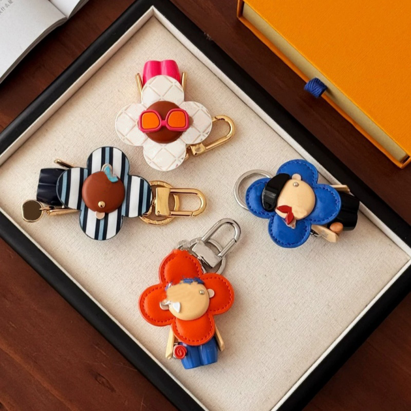 key chain purse plated sier keychain letters flower printing small keyring designer bag charm women men car accessories faf237