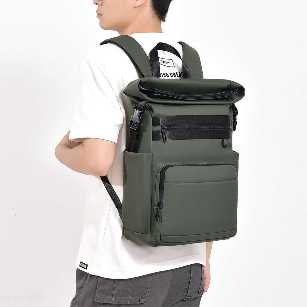 2025 New Business Casual Large Capacity Commuting Computer Bag Simple Lightweight College Student Travel Backpack