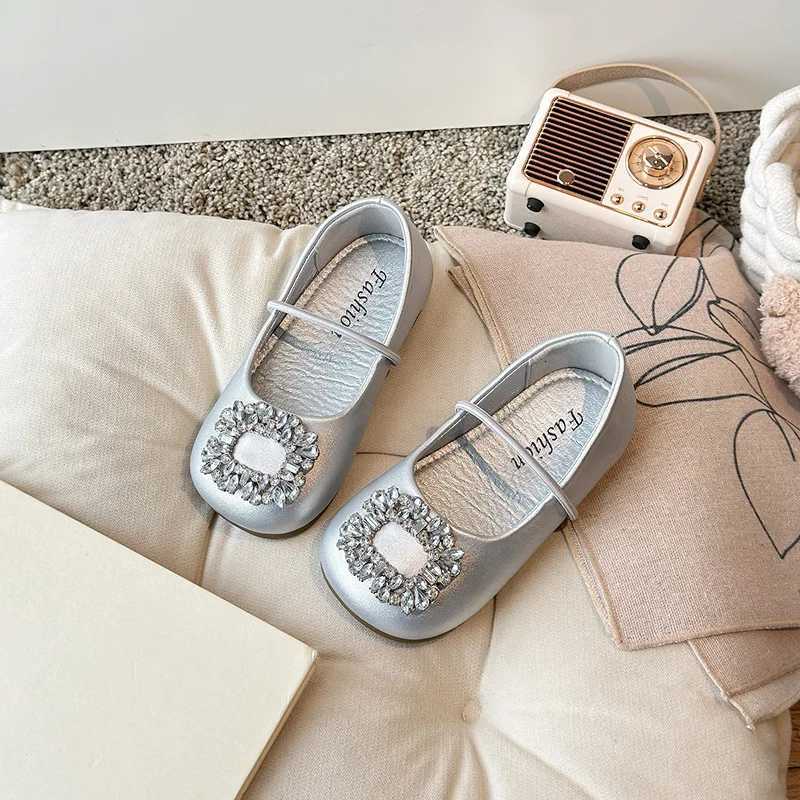 12 Square Sparkling Rhinestones Children Shoes Girls French Sle Princess Runway Shoes Shallow Kids School Student Footwear I04162 XJ250724