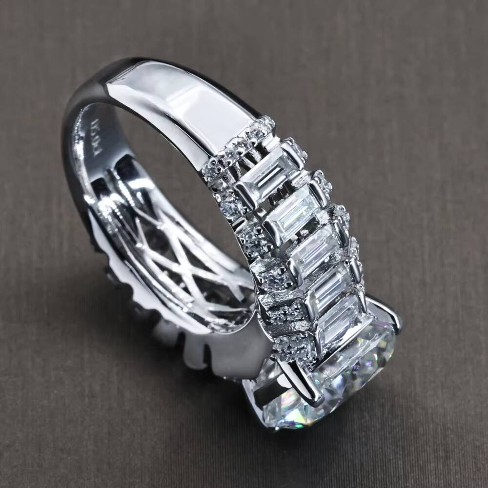 Wholesale New Design Luxury Fashion Jewelry S925 Silver Moissanite Diamond Ring for Jewelry Gift