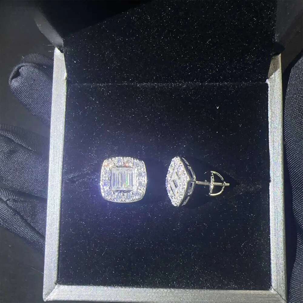 New Arrivals Bulk Stock Iced Out Man Earrings Baguette Moissanite Dia Screw Back Setting Hip Hop Stud Earring