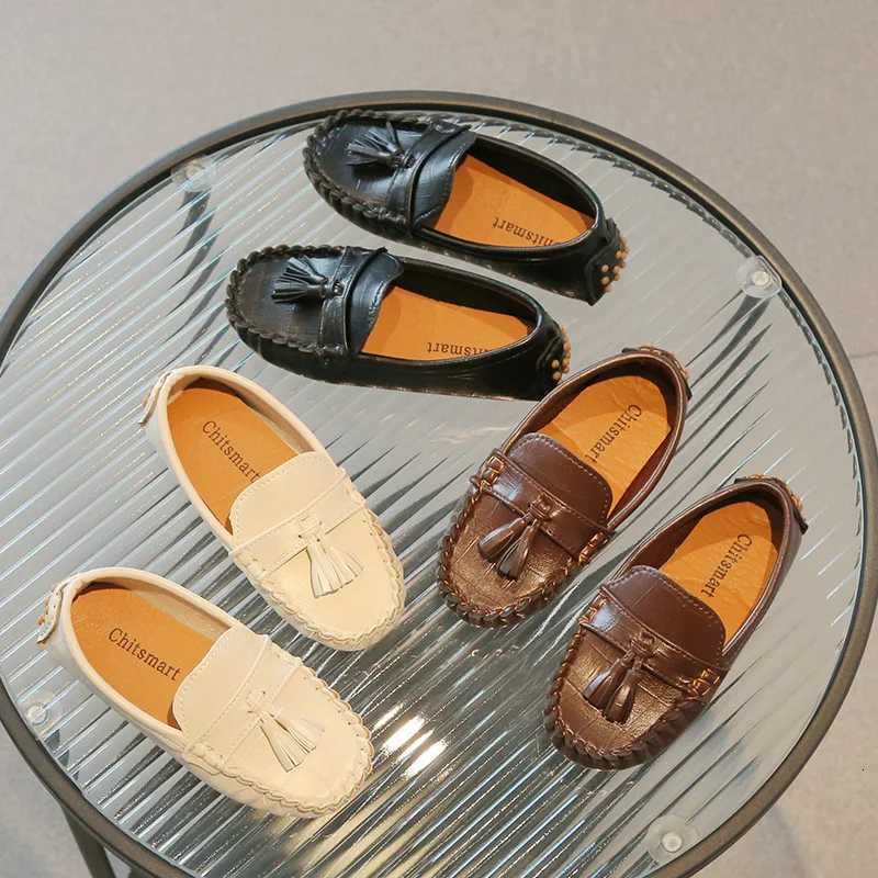 2025 Childrens Spring New Korean Edition Casual Bulltendon Soft Soled Bean Shoes for Boys and Girls Fashion Leather ShoesXJ250724