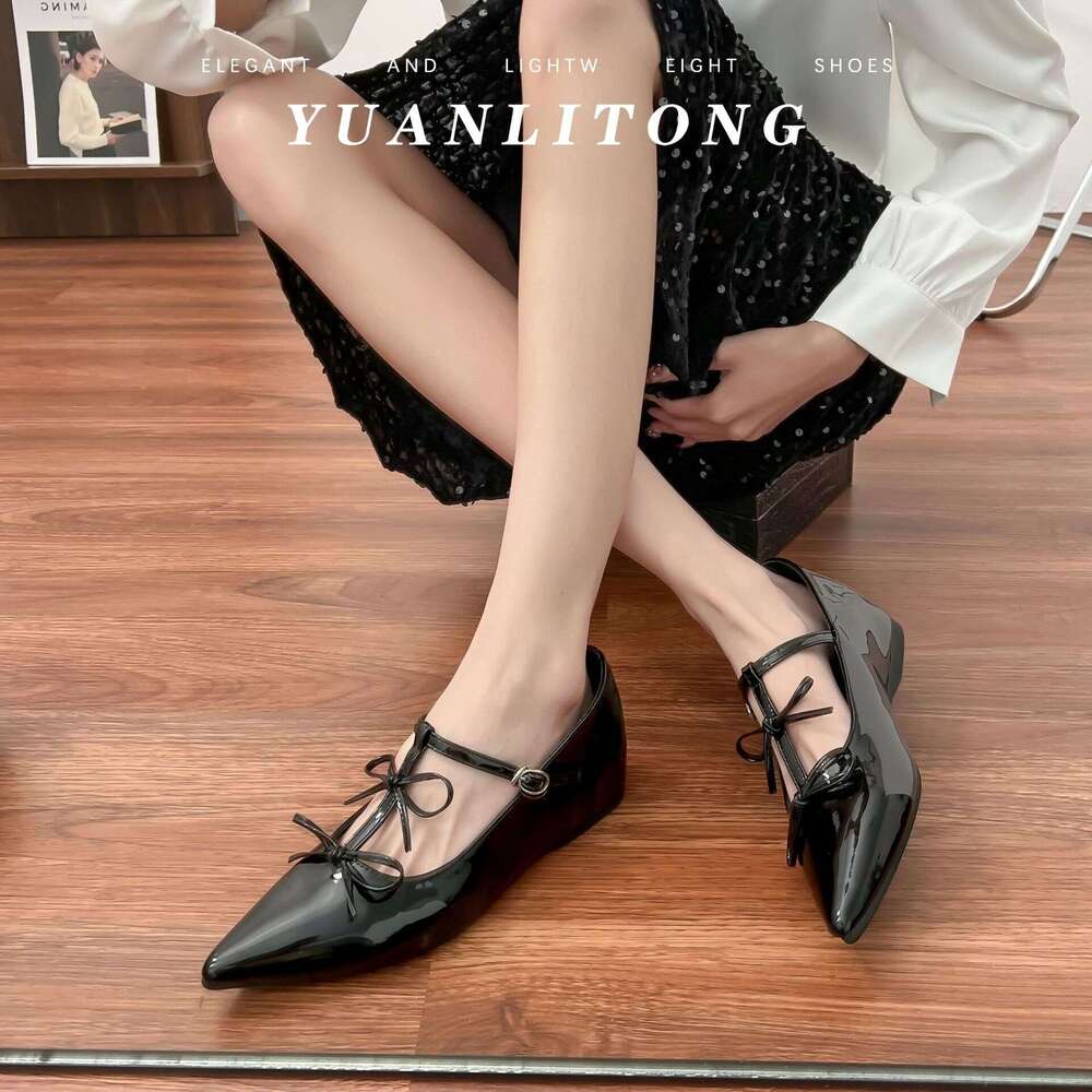 Designer French Style Flat Shoes Women, High-End Feel, Petite Size, Height-Increasing Pointed Toe Shallow Mouth Flats for Women