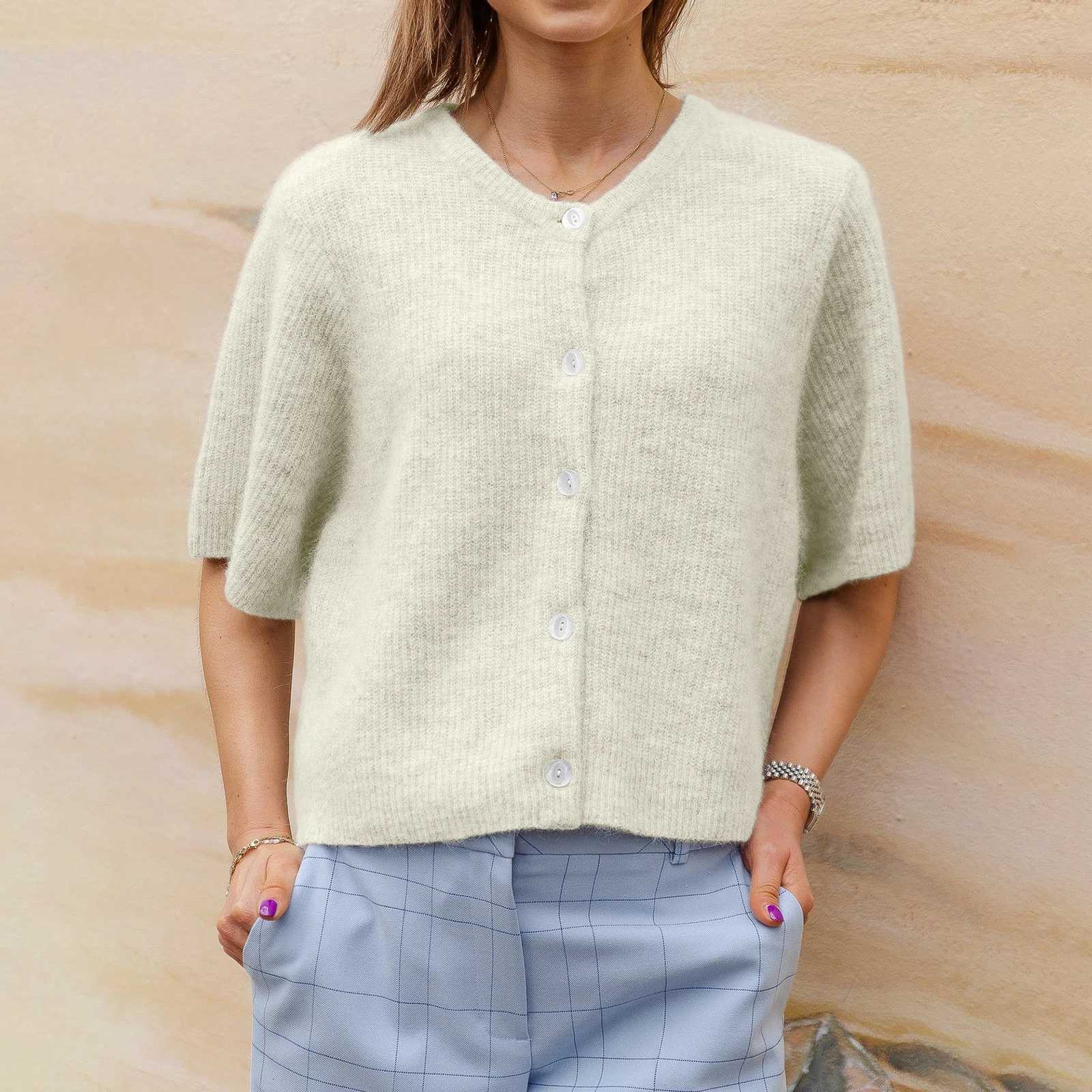 2K Women Cardigan Sweaters Short Sleeve Button Down Ribbed Knit Crop Top Fall Winter Going Out Sweater Female Knit Tops X250724