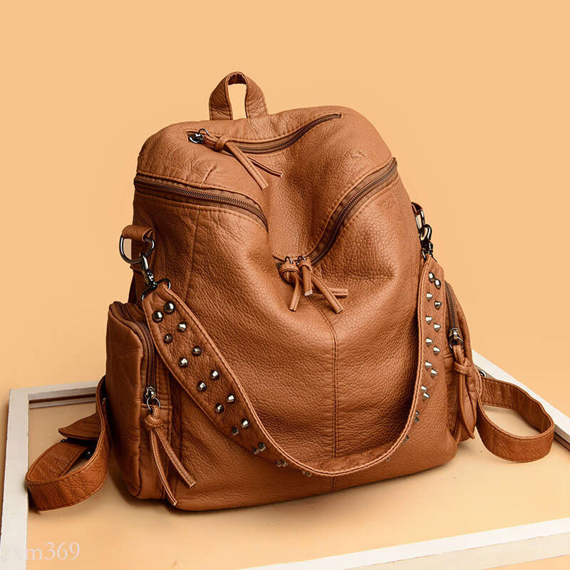 New Fashion Rivet Washed Leather Large Capacity Multi-Pocket Soft Bag Trendy Travel Backpack