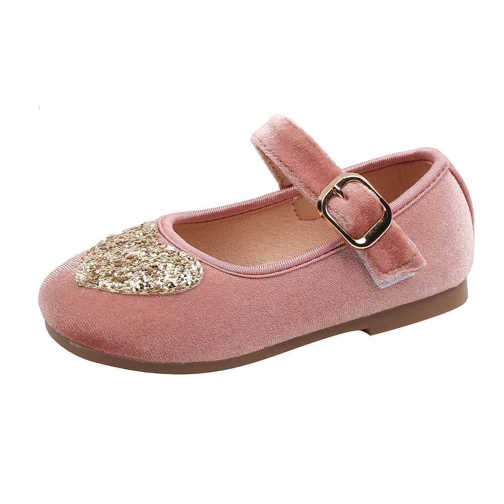 2024 New Fashion Kids Princess Shoes Girls Casual Flat Shoes with Sequins Love Heart Children Dance Shoes Soft Sole Comfortable XJ250724