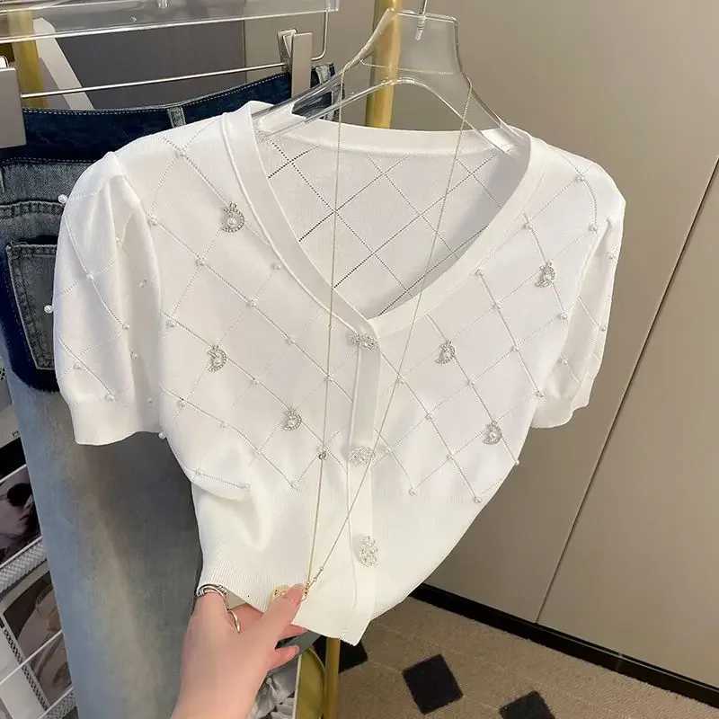 Vintage Beaded Slim Knit Cardigan Women White Knit Shirt Summer V-neck Pearl Button Thin Short-sleeved Tops High-end Design Coat X250724