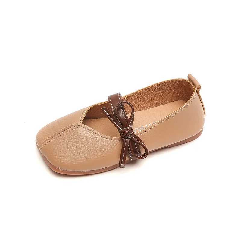 Girls Soft Sole Casual Bean Shoes 2024 Spring Autumn New Flats Childrens Sweet Princess Fashion Shoes for Party Wedding Show XJ250724