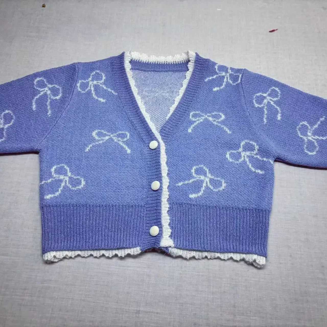 2024 New Summer Knitted Tops Cardigan Korean Fashion V-neck Puff Sleeve Bow Design Short Slim Knit Cardigans Dongdaemun X250724