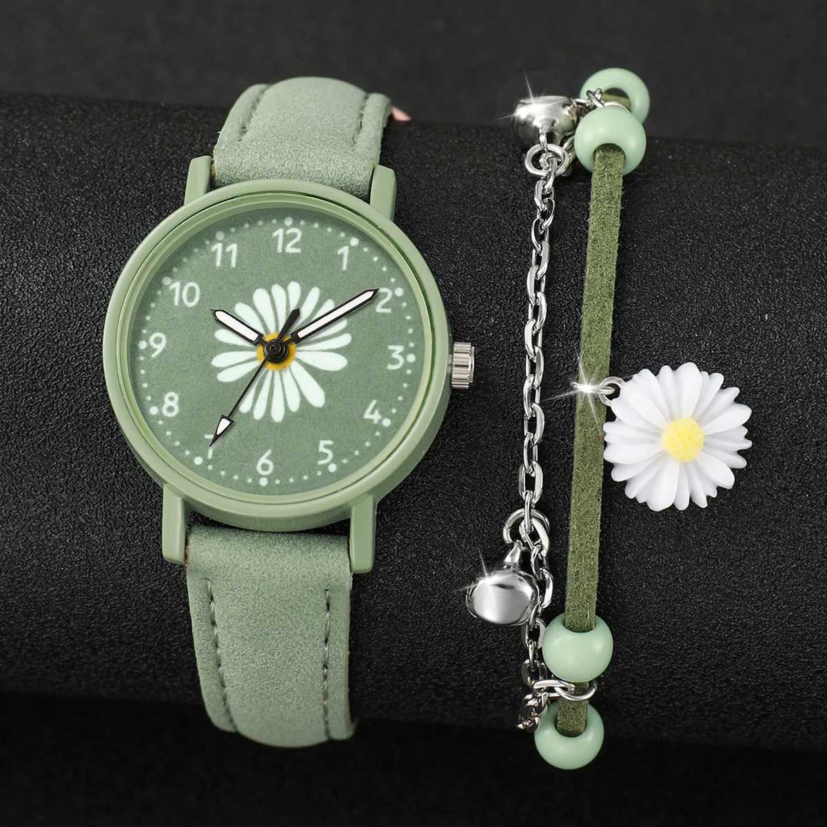4PCS/Set Fashion Green PU Leather Strap Flower Quartz Watch with Bracelet (Box not Included) W250724