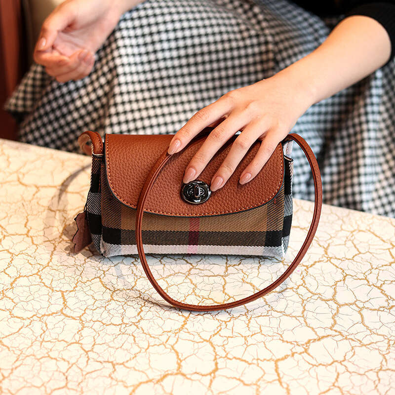 New Genuine Leather Commuter Crossbody Daily Versatile Multi-pocket Zipper Large Capacity Phone Bag for Women