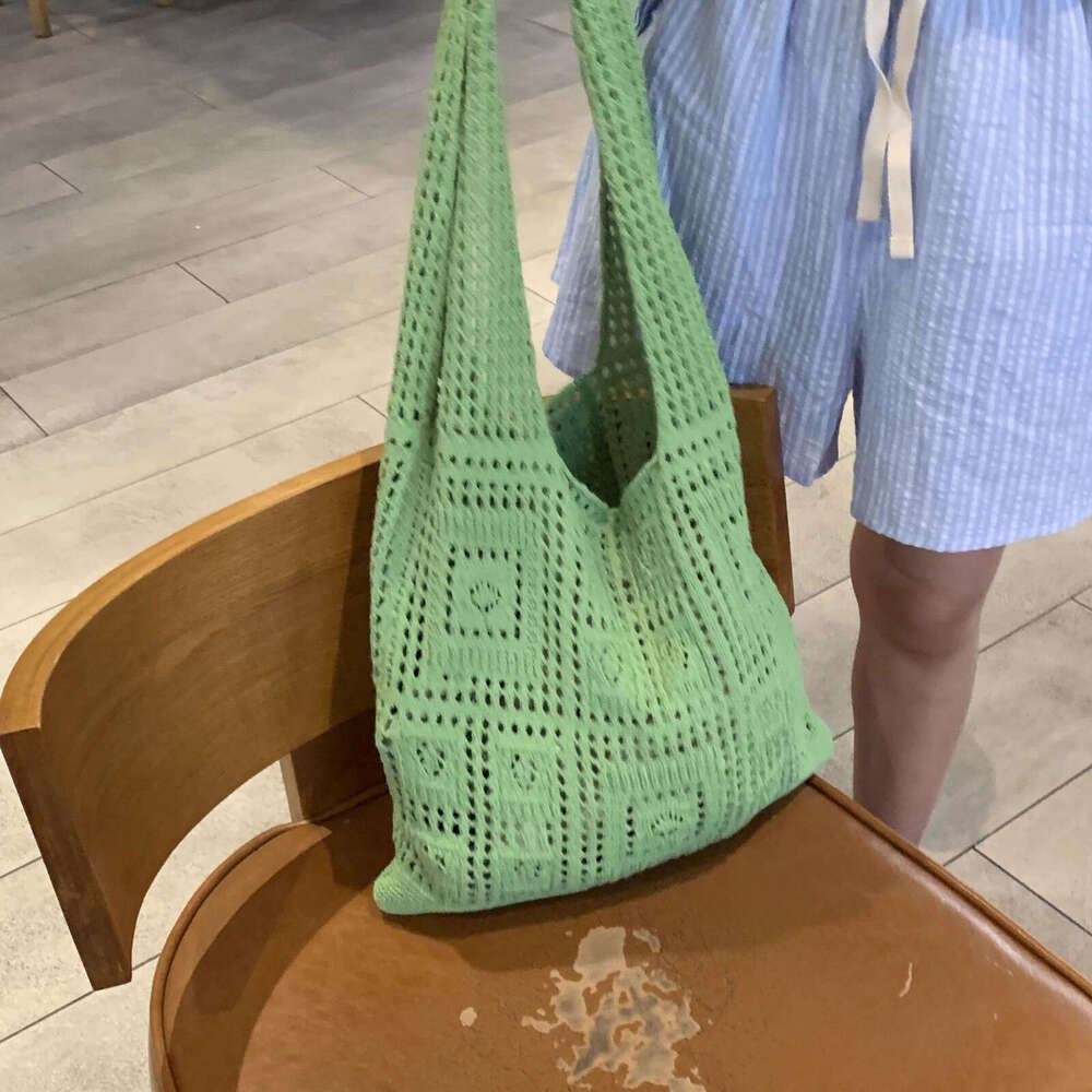 2025 New Knitted Shoulder for Women Casual Commuting Hollow Out Bag Large Capacity Woven Handbag
