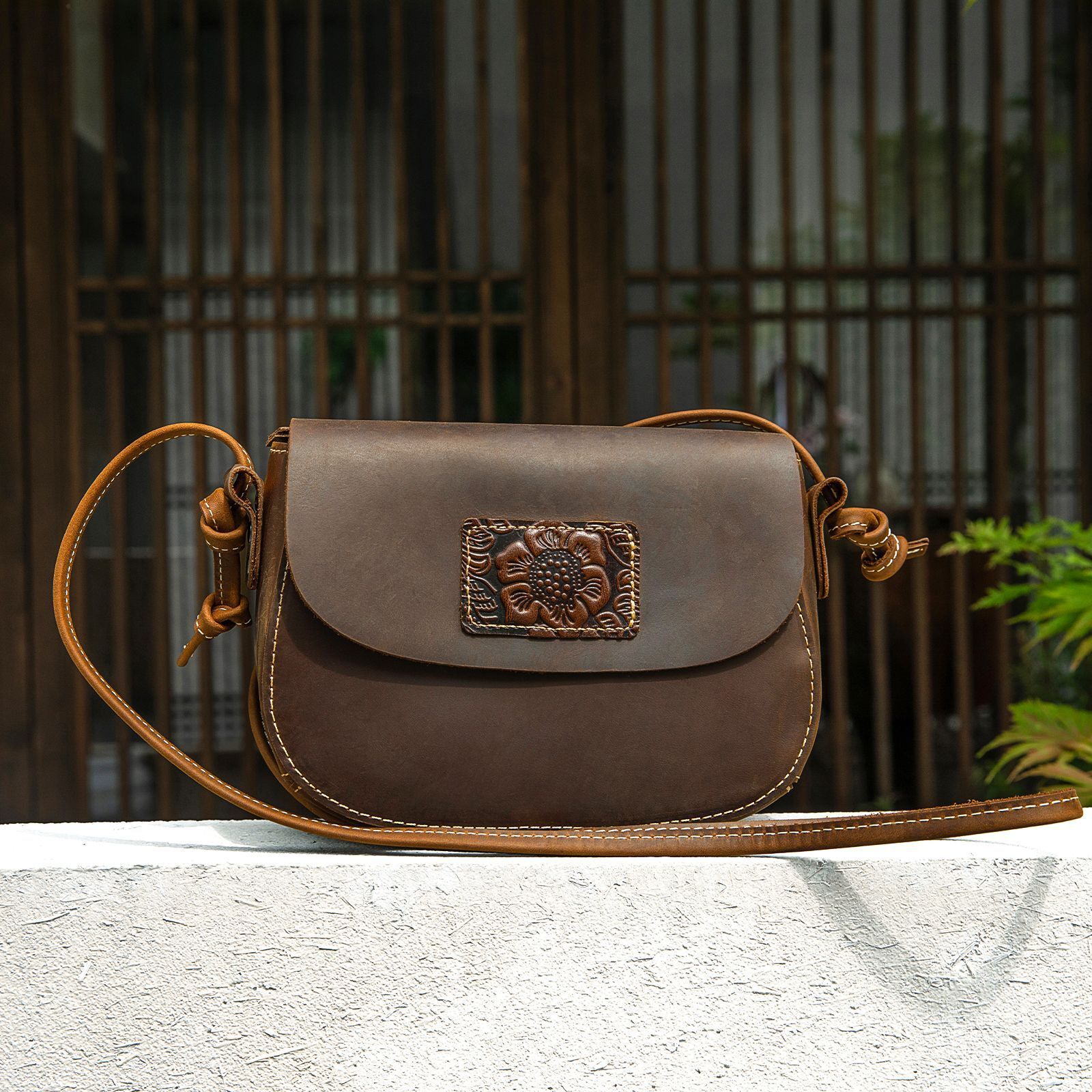 Designer Genuine Leather Shoulder High Quality Embossed Simple Top Layer Cowhide Small Crossbody Light Luxury Women's Bag