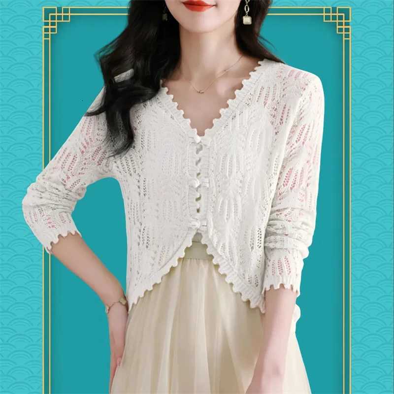 2025 Summer New Long-Sleeved Short Hollow Sunscreen Shawl Womens Thin And Light Cardigan X250724