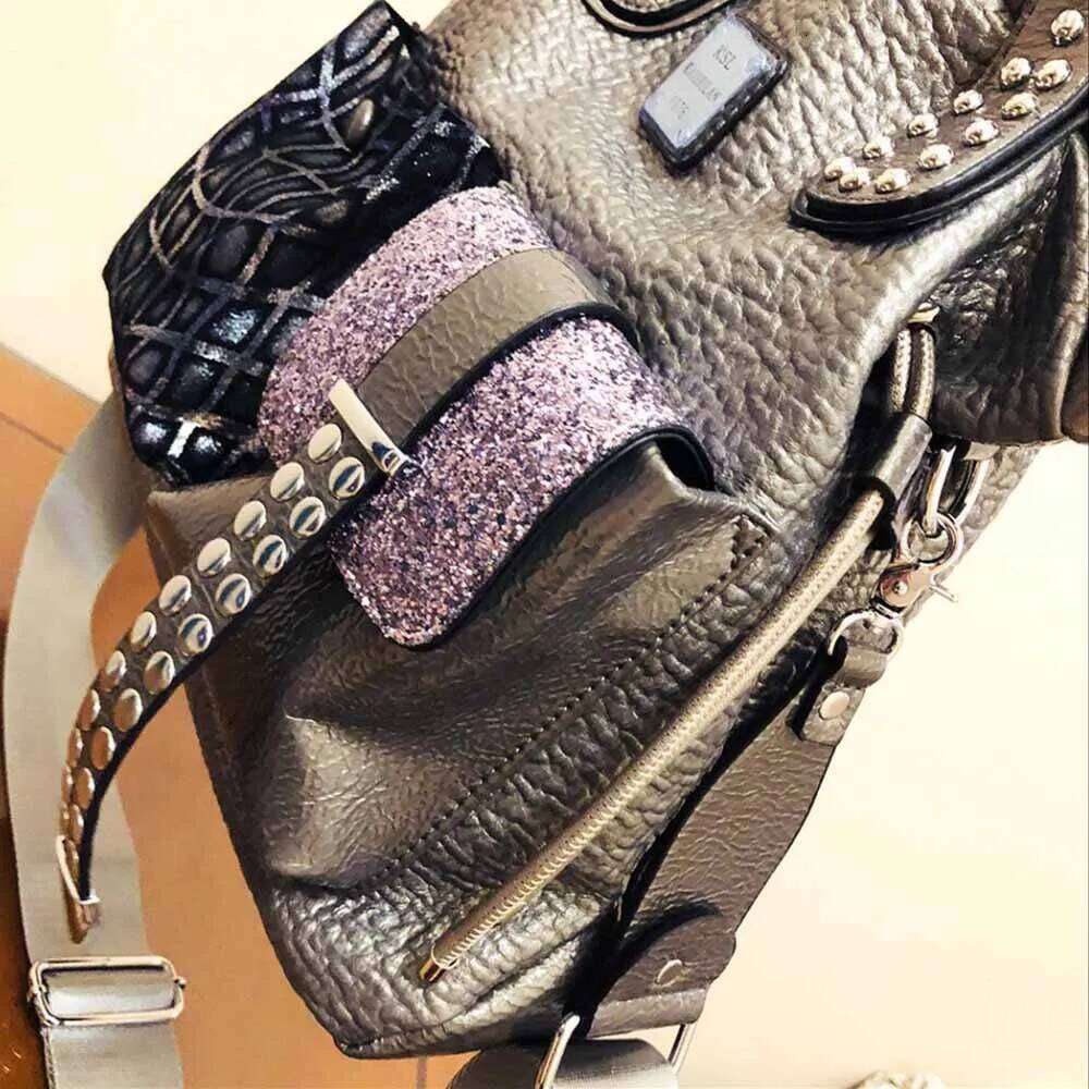 Women Fashion Genuine Leather Large Capacity Handbags New Oversized Rivet Work Sier Shoulder Bags Woman Brand Tote