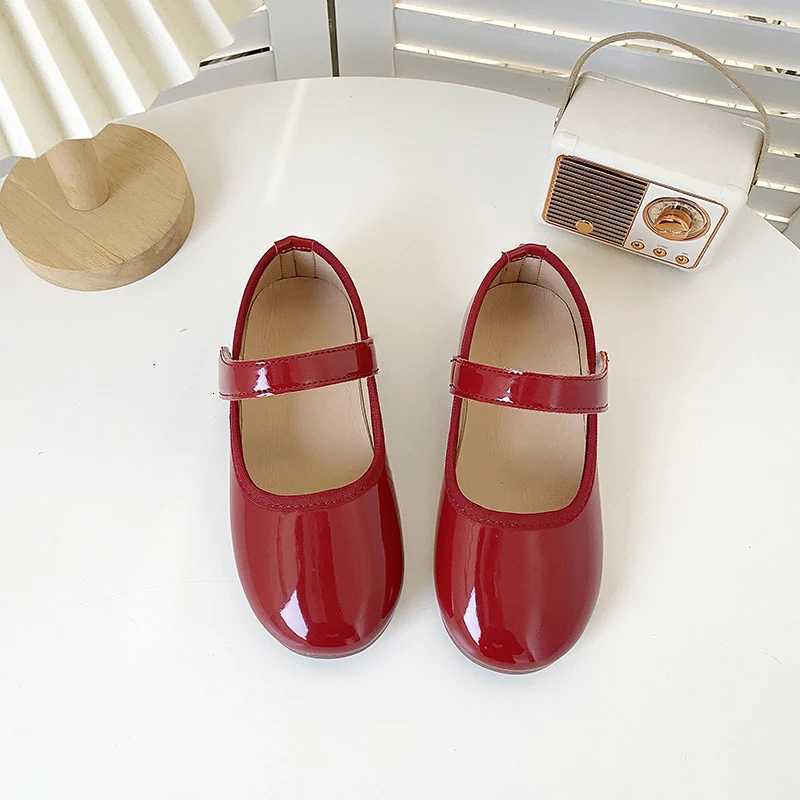 Girls Princess Shoes Concise Sle Patent Leather Spring Children Ballet Flat Four Colors Leisure Shallow Light Kids Shoe 27-36 XJ250724