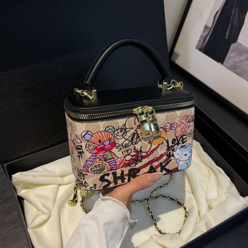 High-End for Women 2025 New Graffiti Box Versatile Fashionable Unique Handbag Stylish Shoulder Crossbody Bag