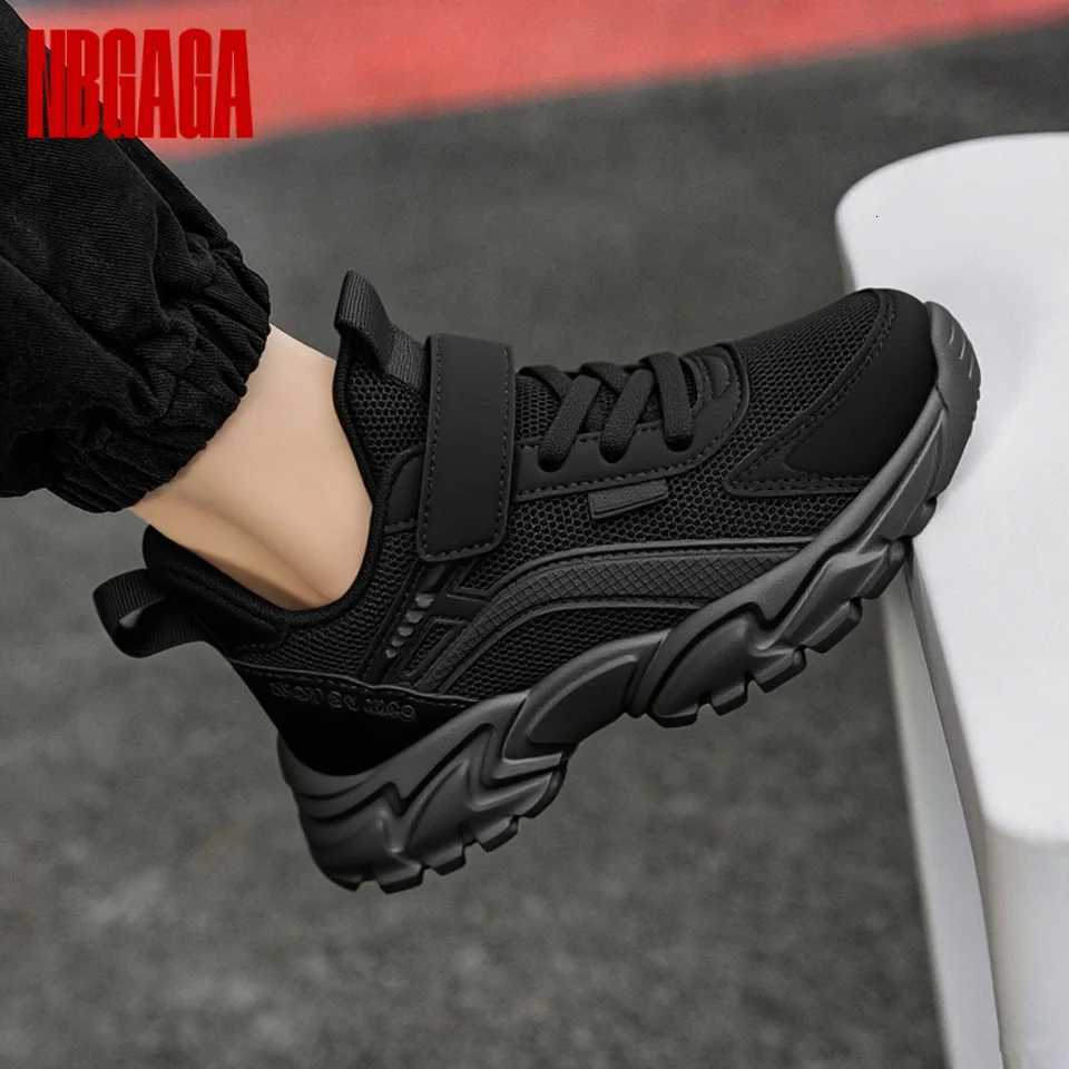 Boys Running Sneakers Lightweight Breathable Mesh Black Non-slip Comfortable School Shoes for Kids Everyday Walking Sports Z250723