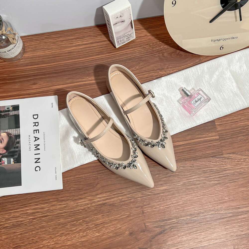Designer Summer New Shallow Mouth Single Fashionable Outdoor High-End Pointed Toe French Light Luxury Style Flat Shoes for Women