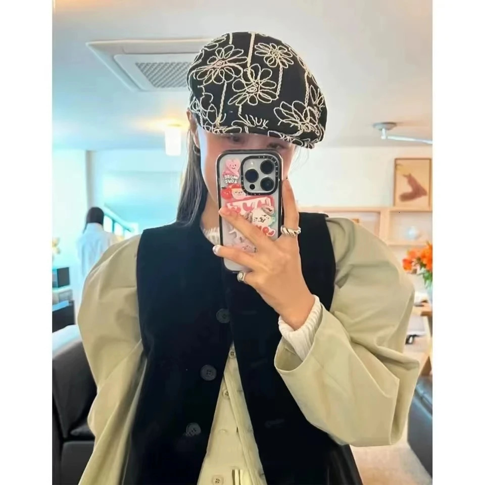 Womens Beret Hat Heavy Industry Flower Embroidery Beret Girl French Artist Painter Caps Ladies Summer Thin Octagonal Beret Caps 250722