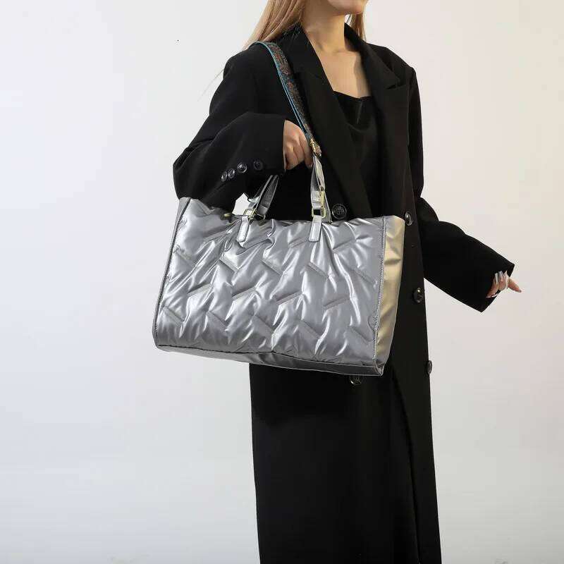 Fashion Large Padded Handbags Designer Quilted Women Shoulder Bags Nylon Down Cotton Crossbody Bag Winter Tote Big