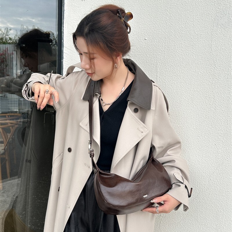 Designer Genuine Leather Horn 2025 New Niche Crossbody Phone Versatile Dumpling High-end Single Shoulder Light Luxury Women's Bag