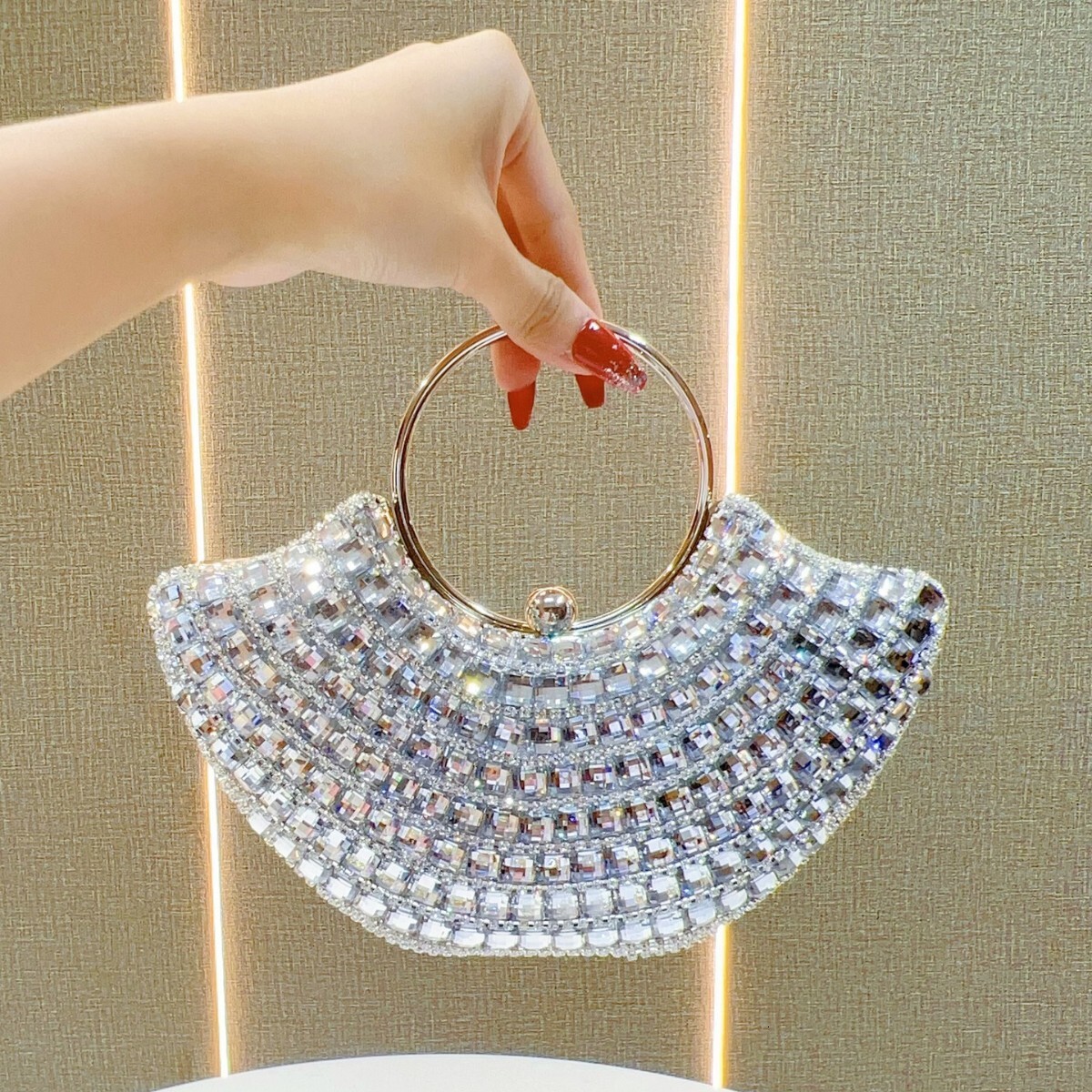 Top brand high-quality new free designer bag women's new evening dress banquet handheld handbag diamond inlaid bag new free designer bag