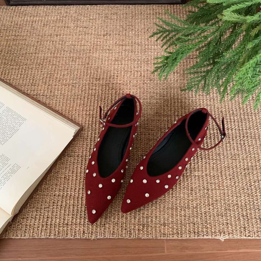 2025 Spring New Flat Women Comfortable Soft Sole Non-Tiring Fashionable Rhinestone Women's Shoes for Outdoor Wear with a Sense of Sophistication