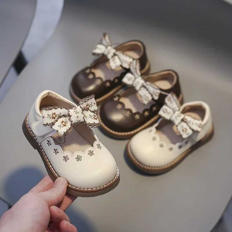 Baby Girls Leather Shoes Comfortable Soft-soled Infant Casual Shoes Spring Autumn Children Lace Bow Floral Princess Shoes XJ250724